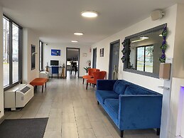 Hotel 10 Extended Stay