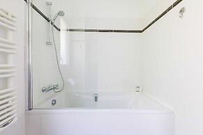 Quiet Apartment - 1br/6p - Vanves