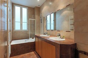 Very Spacious Apartment - 5br/10p - Champs-elysees