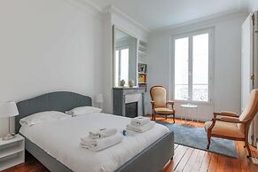 Very Spacious Apartment - 5br/10p - Champs-elysees