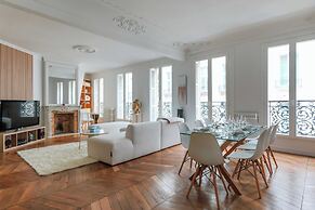 Very Spacious Apartment - 5br/10p - Champs-elysees
