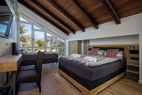 Villa Rita Pool & Spa