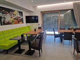 Villa Rita Pool & Spa