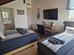 Villa Rita Pool & Spa