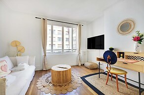 Charming Apartment -4p- Near Arc de Triomphe