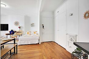 Charming Apartment -4p- Near Arc de Triomphe