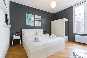 Cosy Apartment in Pigalle for 2 People