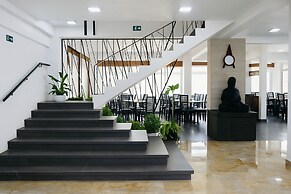 Hotel y Centro de Negocios Yoel