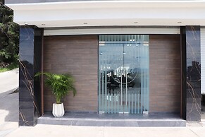 Hotel y Centro de Negocios Yoel