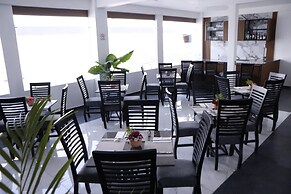 Hotel y Centro de Negocios Yoel