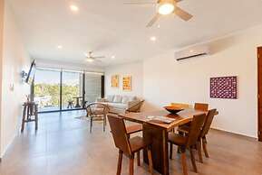 Azalea by Zamá Homes