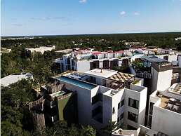 Azalea by Zamá Homes