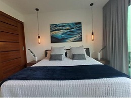 Azalea by Zamá Homes