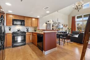 Lee Martinez Loft Near Poudre Trail and Old Town