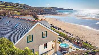 Private Cliff top Retreat by Perranuthnoe Beach