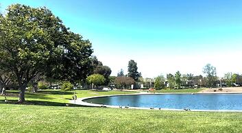 Spacious 3 BR 2B House Sunnyvale Park