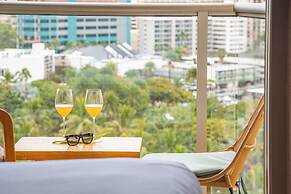 Luana Waikiki by Tropical Escapes Realty