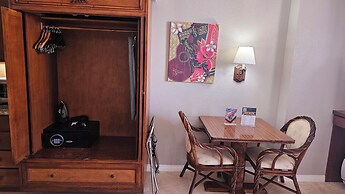 Luana Waikiki by Tropical Escapes Realty