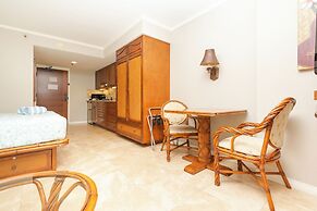 Luana Waikiki by Tropical Escapes Realty