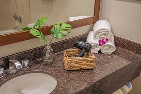 Luana Waikiki by Tropical Escapes Realty