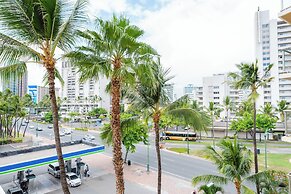 Luana Waikiki by Tropical Escapes Realty