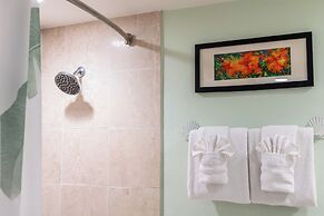 Luana Waikiki by Tropical Escapes Realty