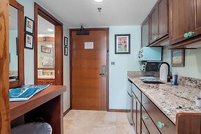 Luana Waikiki by Tropical Escapes Realty