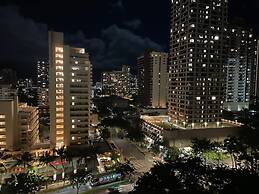 Luana Waikiki by Tropical Escapes Realty