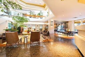 Luana Waikiki by Tropical Escapes Realty