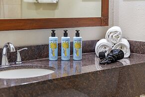 Luana Waikiki by Tropical Escapes Realty