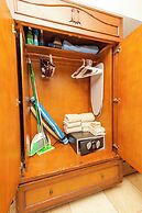 Luana Waikiki by Tropical Escapes Realty