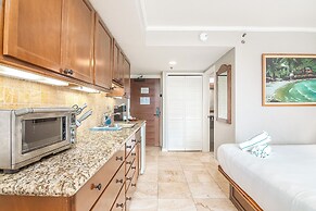 Luana Waikiki by Tropical Escapes Realty