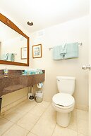 Luana Waikiki by Tropical Escapes Realty