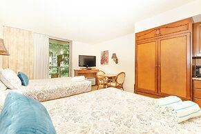 Luana Waikiki by Tropical Escapes Realty