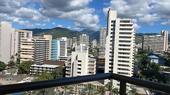 Luana Waikiki by Tropical Escapes Realty