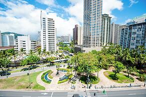 Luana Waikiki by Tropical Escapes Realty