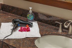 Luana Waikiki by Tropical Escapes Realty