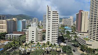 Luana Waikiki by Tropical Escapes Realty