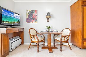 Luana Waikiki by Tropical Escapes Realty