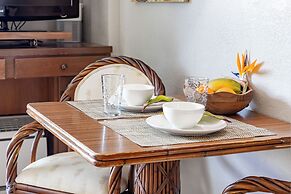 Luana Waikiki by Tropical Escapes Realty