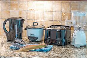 Luana Waikiki by Tropical Escapes Realty