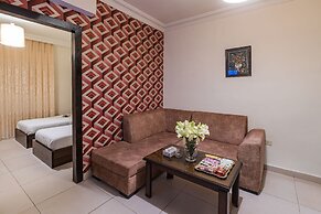 lancaster hotel apartments-Gardens