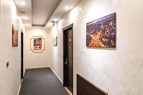 lancaster hotel apartments-Gardens