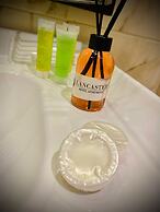 lancaster hotel apartments-Gardens