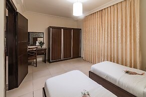 lancaster hotel apartments-Gardens