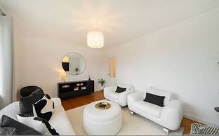 Taigh Tatha - Stylish 3 bed Home