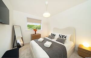 Taigh Tatha - Stylish 3 bed Home