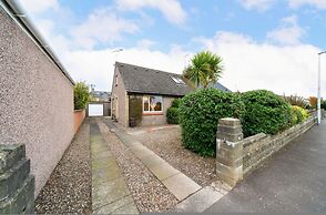 Taigh Tatha - Stylish 3 bed Home