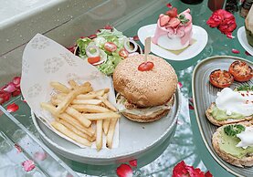 Timber Society Boutique Hideaway