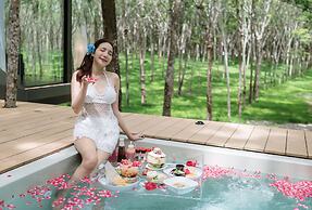 Timber Society Boutique Hideaway